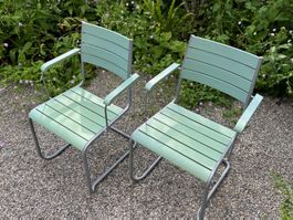 2 Freischwinger Gartenstühle, salbeigrün, wunderschön!