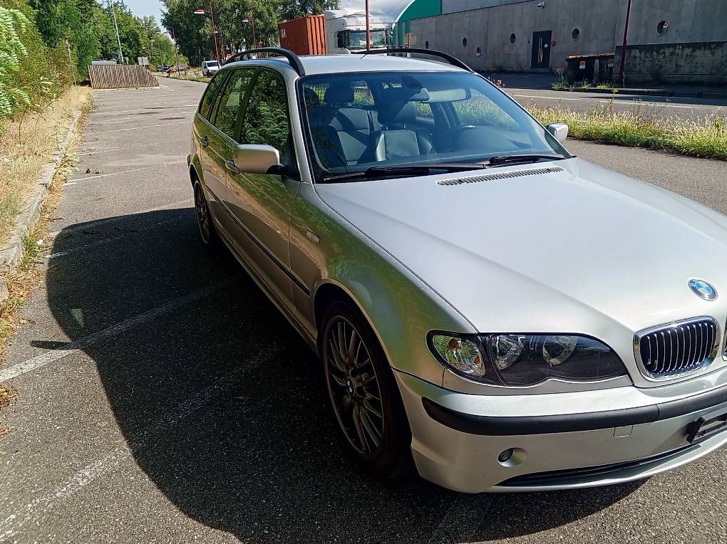 Autos: BMW E46 320i Touring  – D'occasion à Spreitenbach par patch012 4