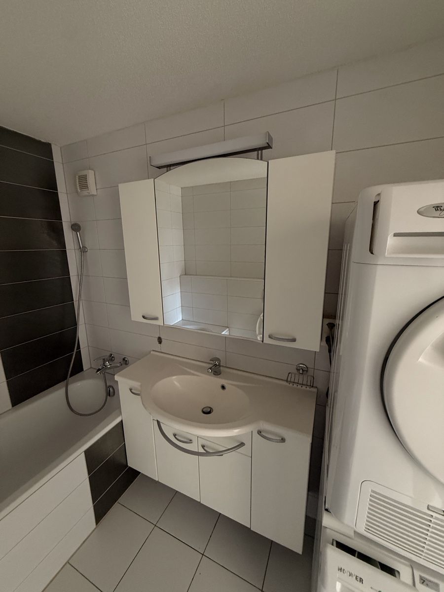 Armoires miroirs: Badezimmer Möbel – D'occasion à Oberbuchsiten par DoppioEspresso 1