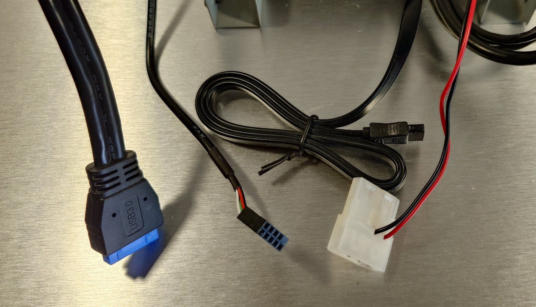 Hubs & Switches: IcyBox USB-Hub & Multi-Card-Reader mit USB-Power-Delivery – Gebraucht aus Ostermundigen von Chrisascht 2