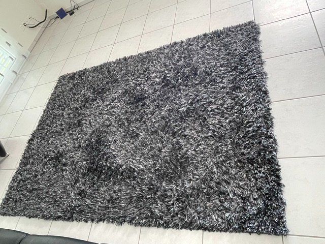 Tappeti: Hochflor Teppich 145 cm x 245 cm – Usato da Adliswil venduto da Odette3 1