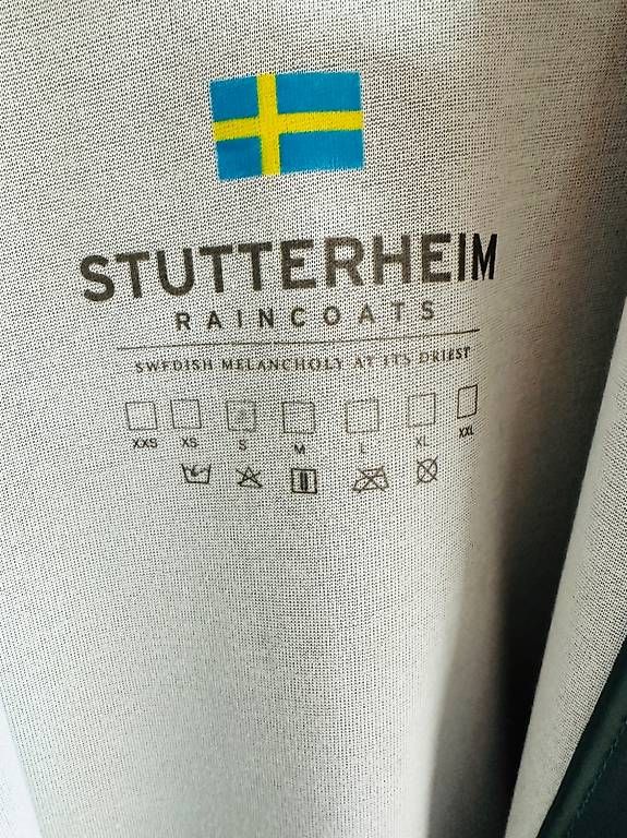 Manteaux: Stutterheim Regenmantel  – D'occasion à Bellikon par DW54 1
