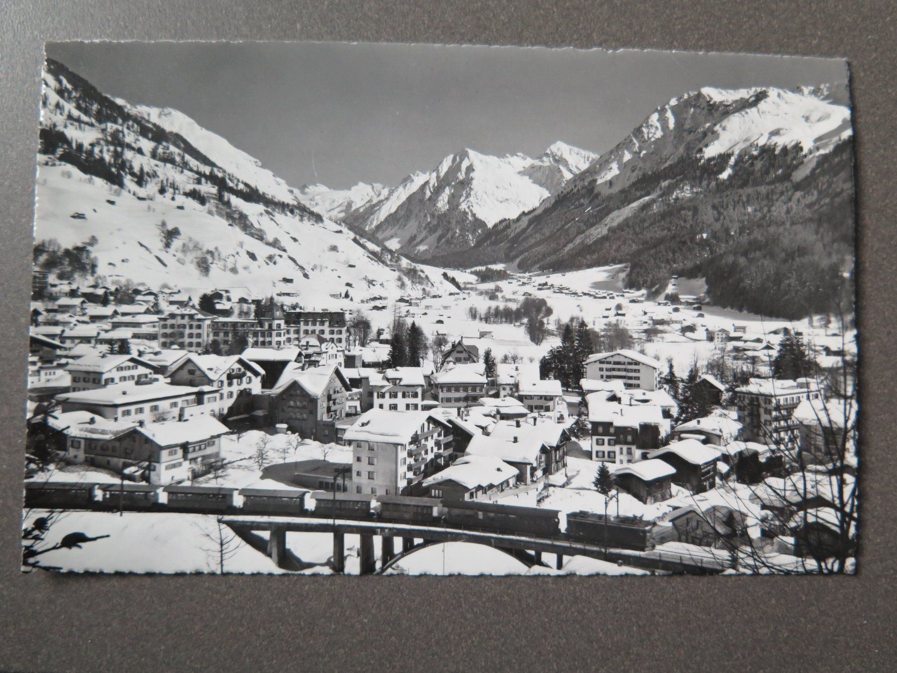 Cartoline postali: KLOSTERS MIT RhB – Usato da Wittenbach venduto da lipasal