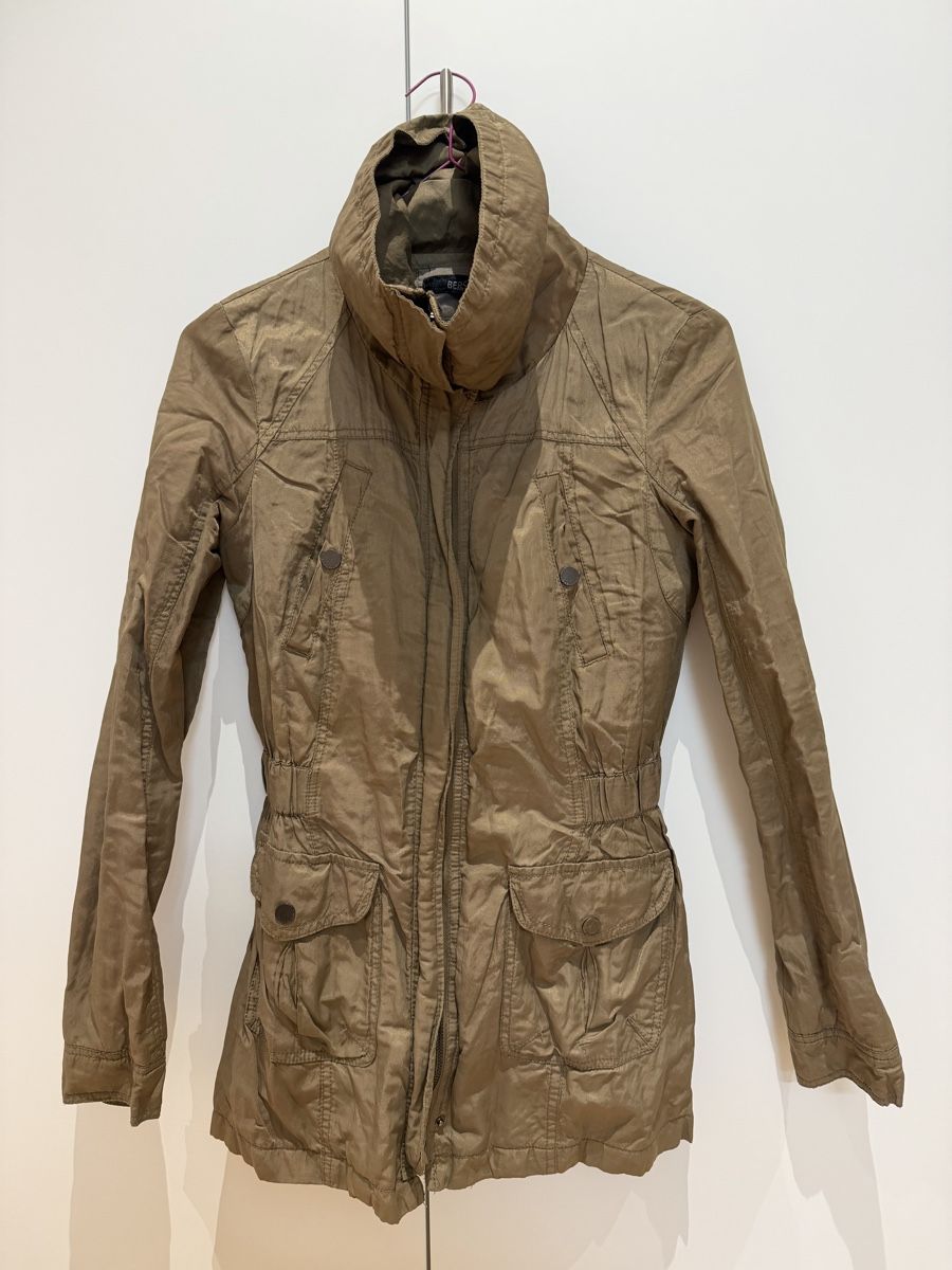 Giacche: Body hugging Jacket, Bershka S – Usato da Wetzikon ZH venduto da dor_rmq2 1