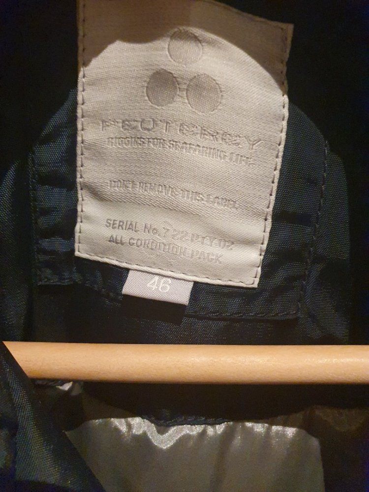 Peuterey Giacche: Peuterey Winterjacke Grösse IT46/EU42 – Usato da Dietlikon venduto da beapaoli 1