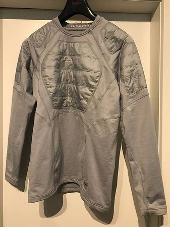 PULL compression NIKE gris M
