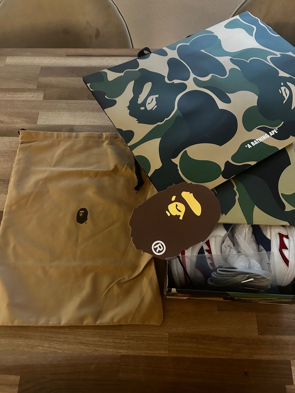 Bape Herrenschuhe: Supercooler A Bathing Ape Sneaker Grösse US 10 – Gebraucht aus Oberwil-Lieli von Mhd 9