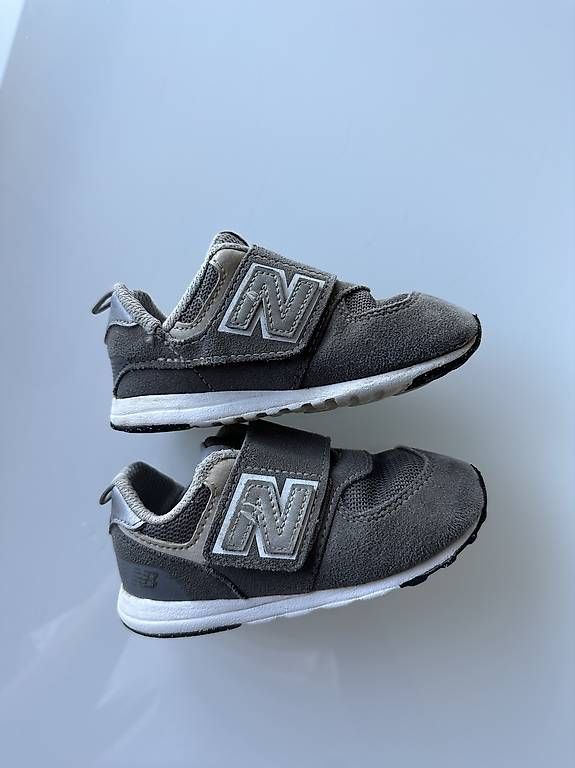 Schuhe für Jungen: New Balance gr 24 – Gebraucht aus Muttenz von emyvogel