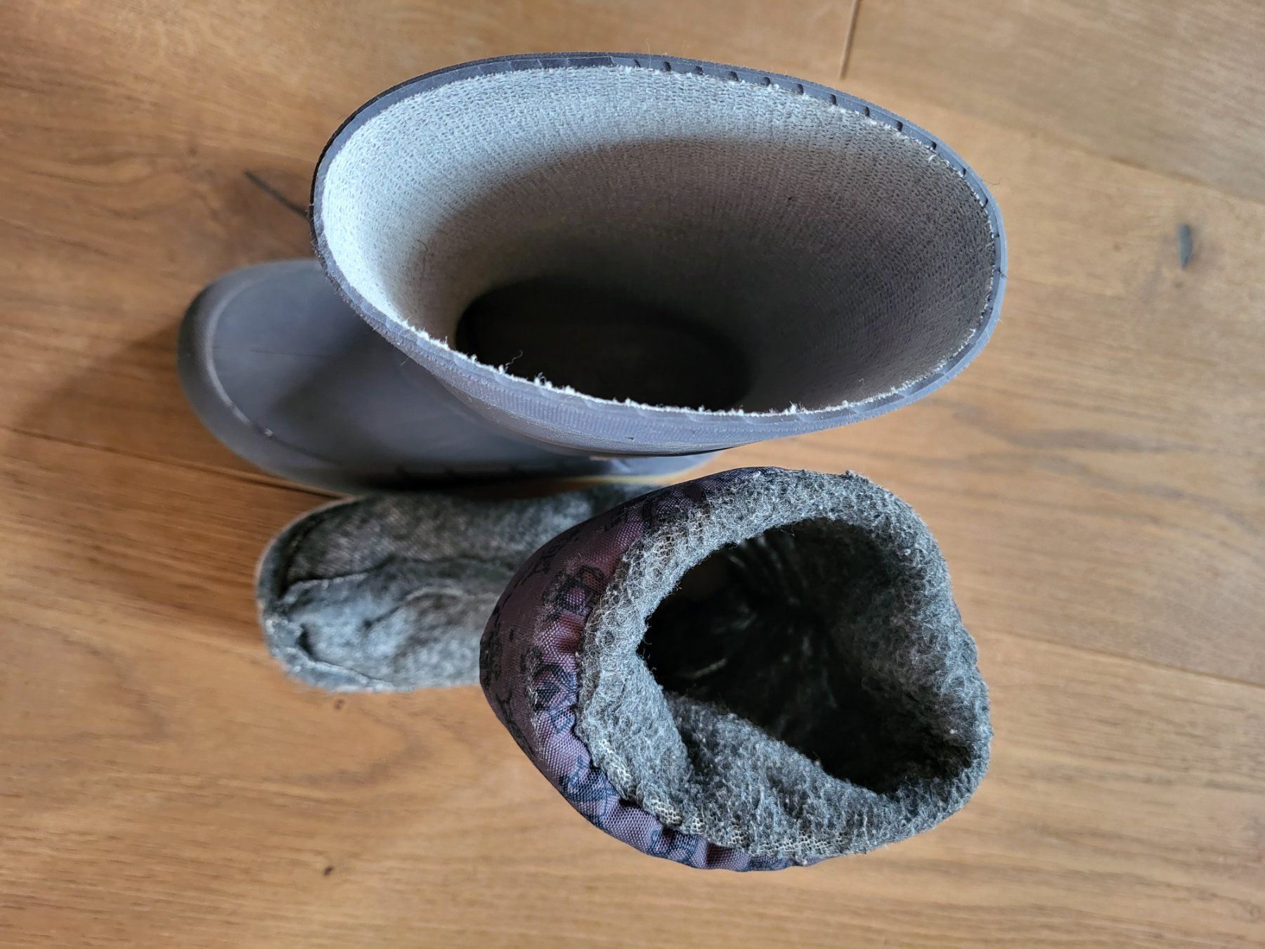 Scarpe per ragazzi: Gummistiefel gr. 24/25 – Usato da Jona venduto da Dunschere86 4