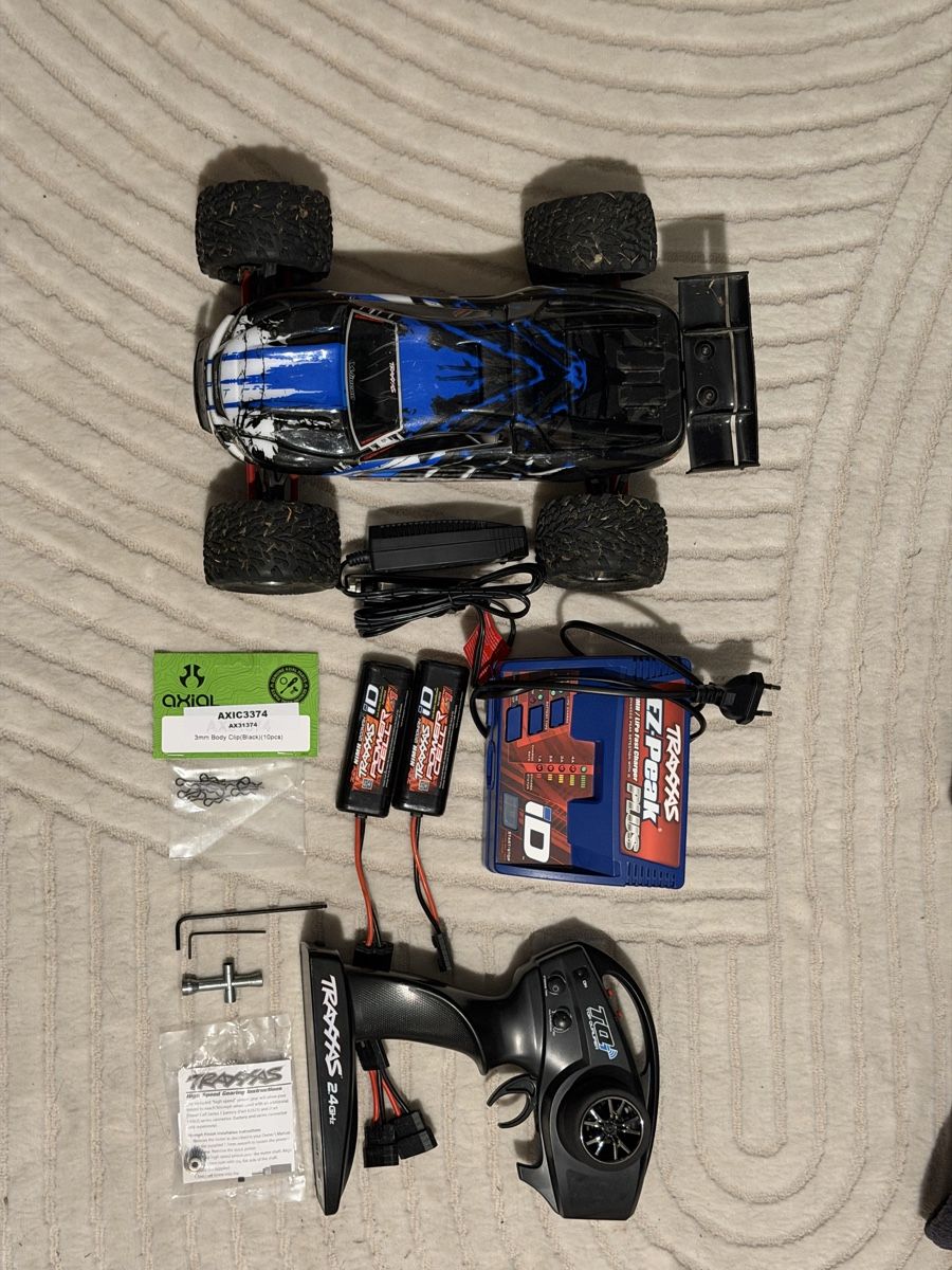 Automobili: Traxxas 1/16 E-Revo 4WD – Usato da Basel venduto da FVDRC_Cards 1