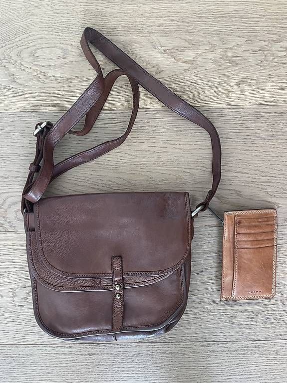 Taschen für Damen: NEU EVITY Ledertasche & Portemonnaie – Gebraucht aus Thalwil von Suleigl