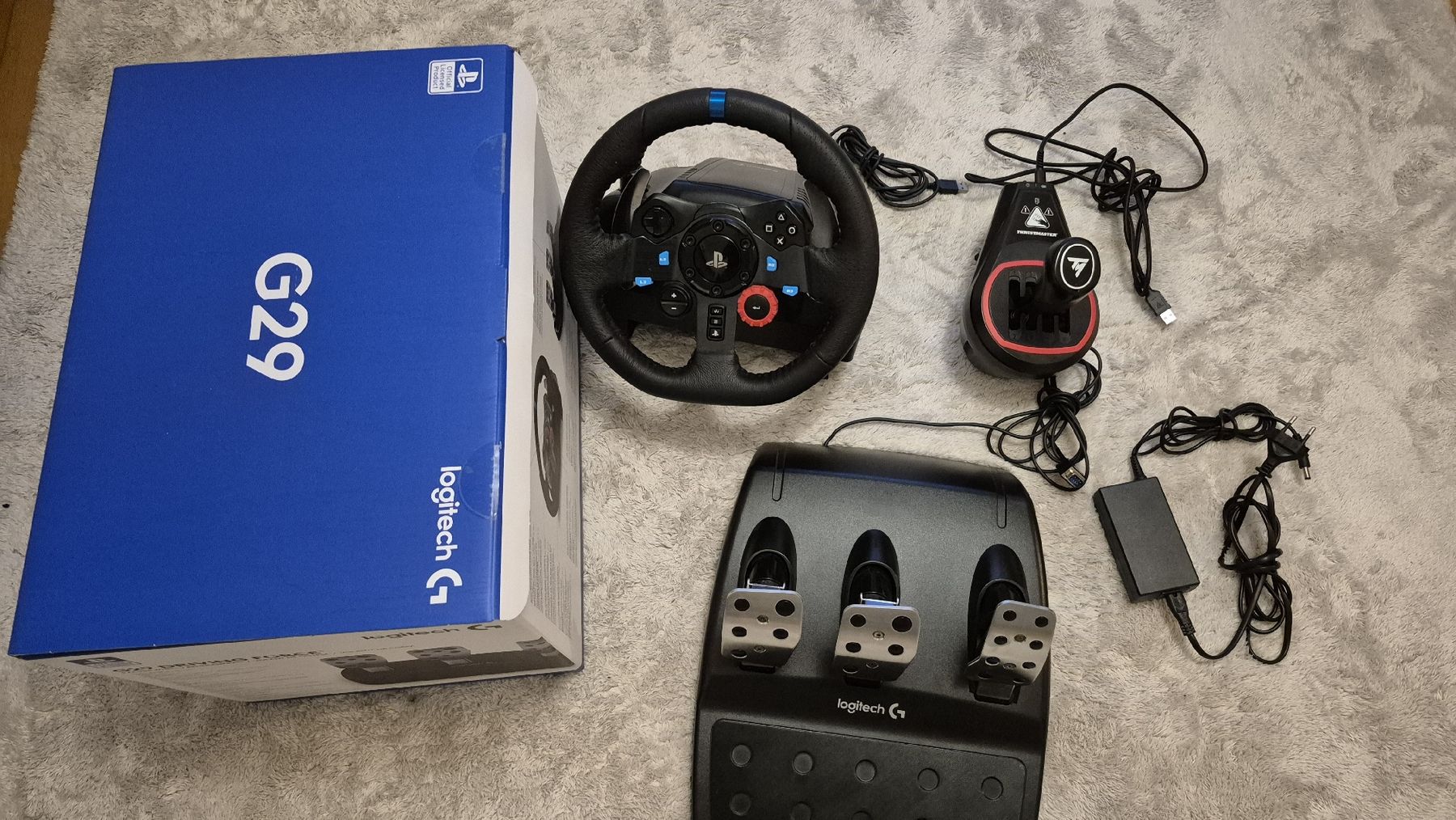 Logitech Controller: Logitech G29 Driving Force + Thrustmaster TH8S Shifter ALL 1 – Nuovo (secondo la descrizione) da Winterthur venduto da md.mAkf