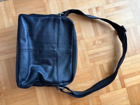Fossil sac en cuir noir, parfait pour l'automne! Super