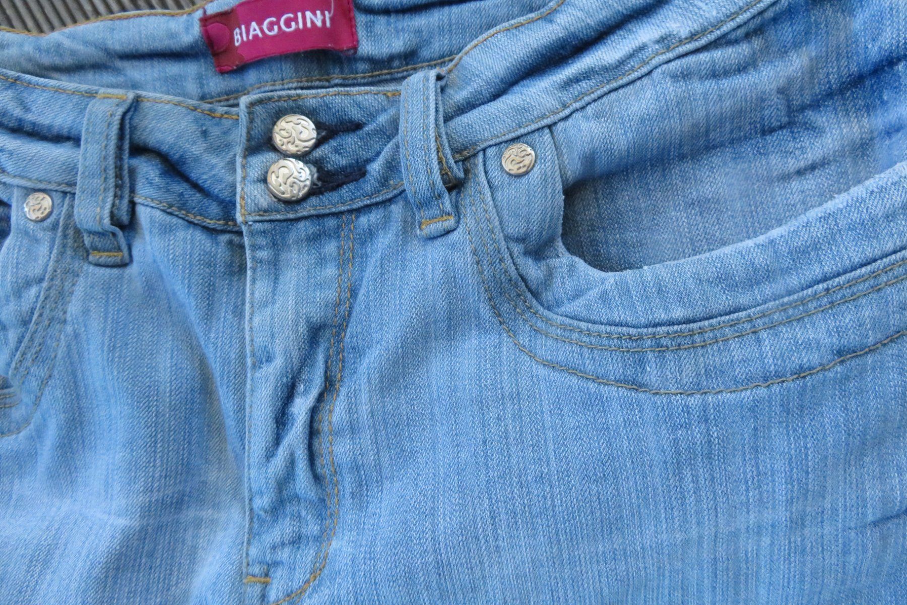 Jeans: Caprijeans BIAGGINI Grösse M/38 – Usato da Wil ZH venduto da Tamagy 1