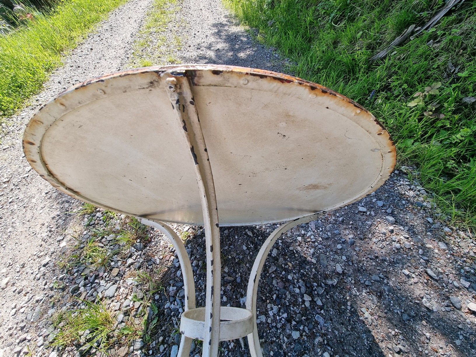 Tavoli: Gartentisch aus Eisen alt – Usato da Berschis venduto da treedosha01 3