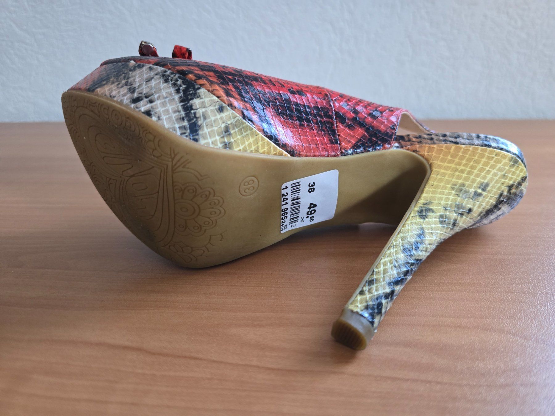 Damenschuhe: Sandale effet python T-38 Neuve – Neu und originalverpackt aus Les Verrières von kitel79 5
