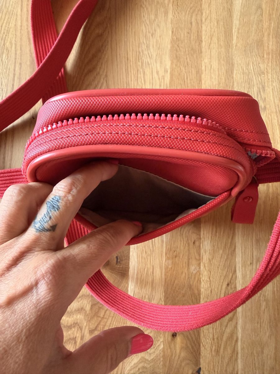 Lacoste Sacs: Umhängetasche LACOSTE – D'occasion à Vorderthal par Naja710 4