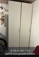 Kleiderschrank