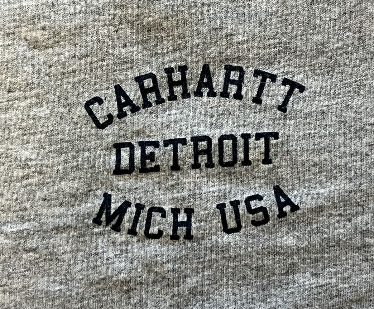 Carhartt T-shirts: Originales Carhartt WIP (Work In Progress) – D'occasion à Zürich par Hypera 1