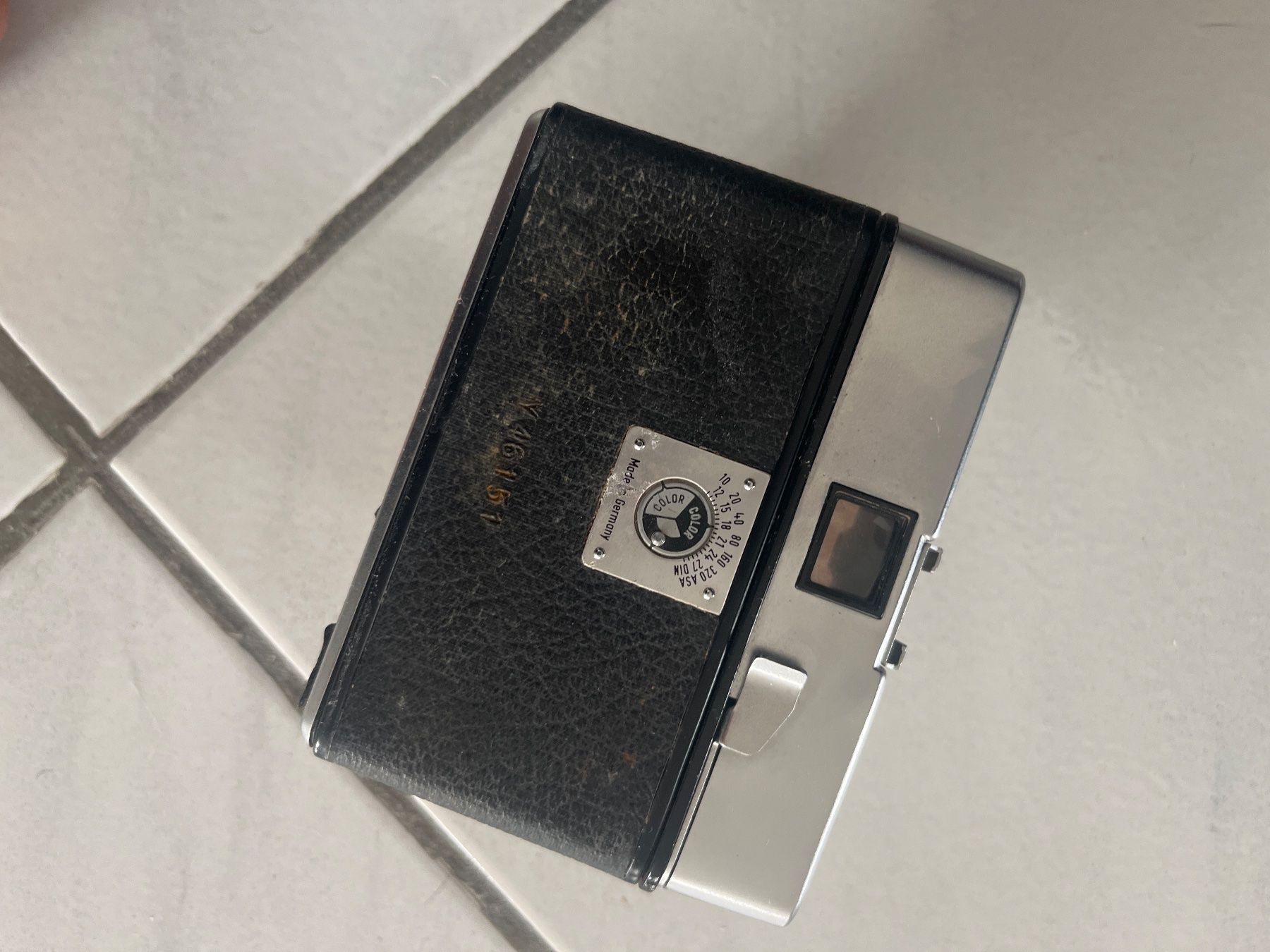 Zeiss Kamera: Zeiss Vintage camera – Defekt aus Chiasso von AzenYa 2