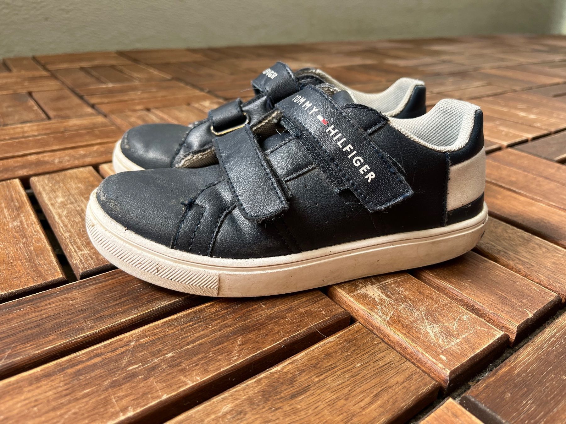 Tommy Hilfiger Scarpe per ragazzi: Tommy Hilfiger Schuhe Gr. 32 – Usato da Jona venduto da Good_luck_ 2