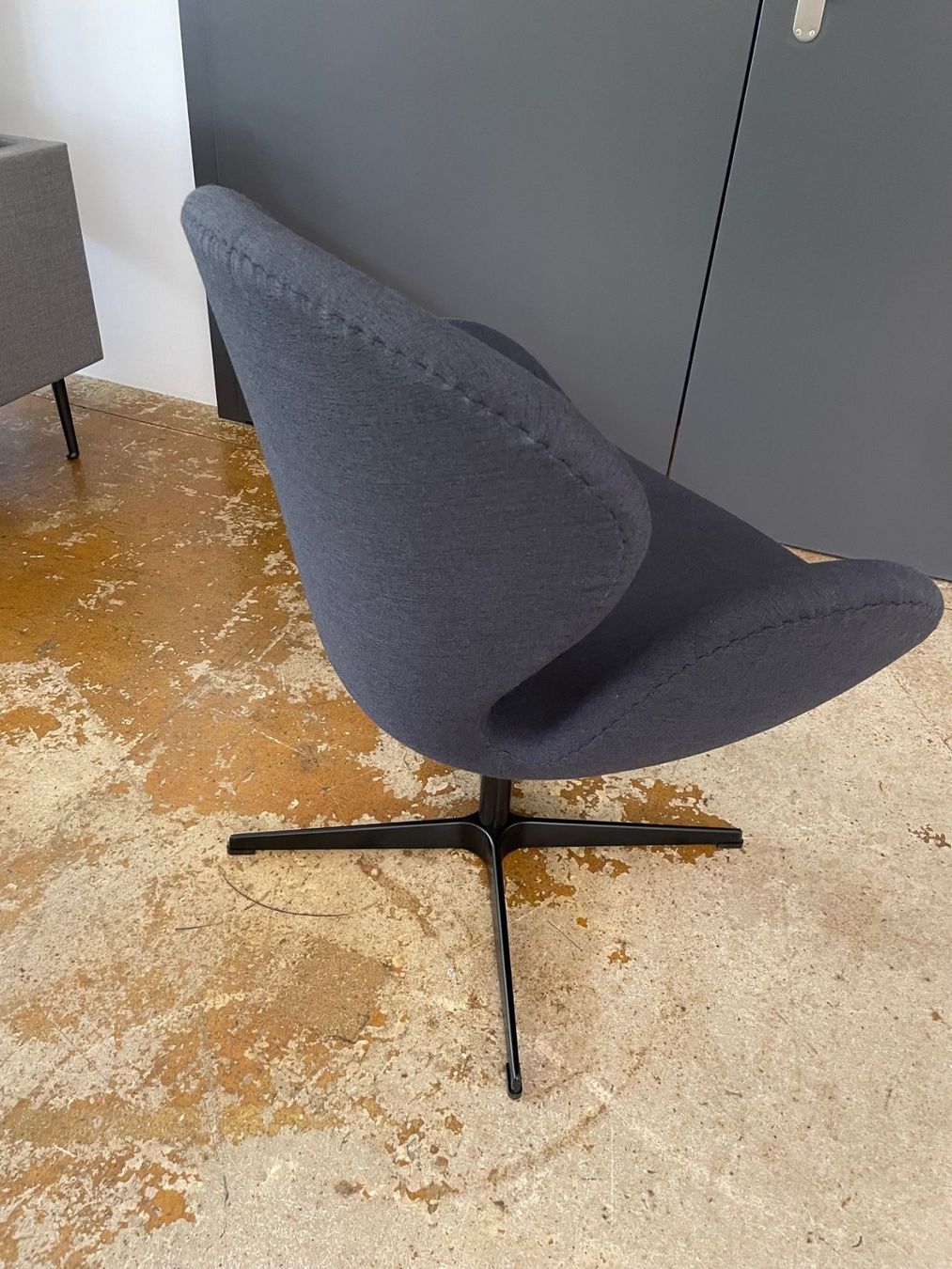 Fritz Hansen Poltrone: Fritz Hansen Swan_Arne Jacobsen 1958_NEU – Nuovo (secondo la descrizione) da Herisau venduto da playoff15 2