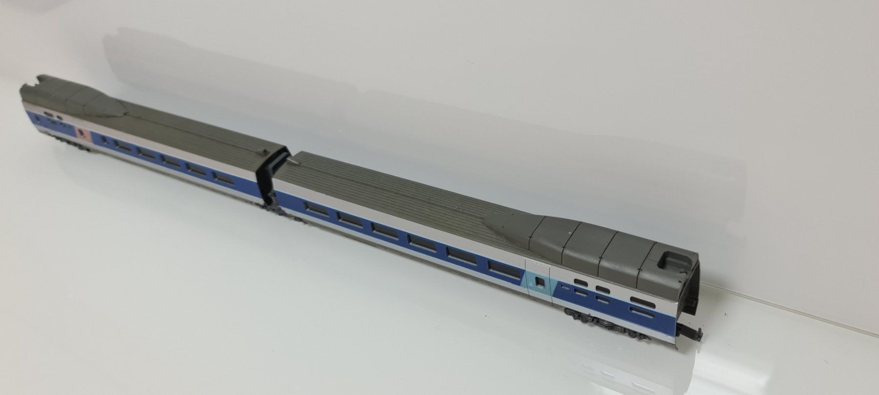 Lima Modellini di ferrovie: Lima TGV Zwischenwagen   H0/DC – Usato da Neuenhof venduto da ludovicco 2