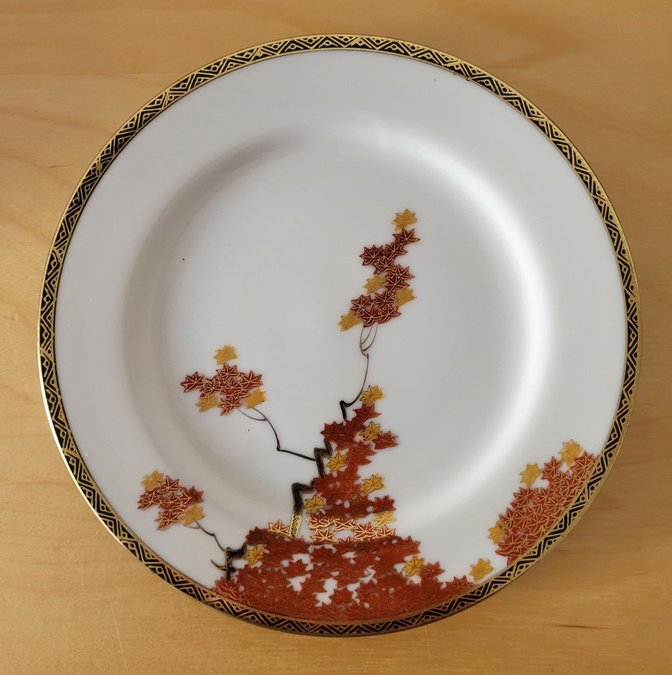 Set di piatti: Japanisches Tee-Service – Usato da Thun venduto da and_jnp8 8
