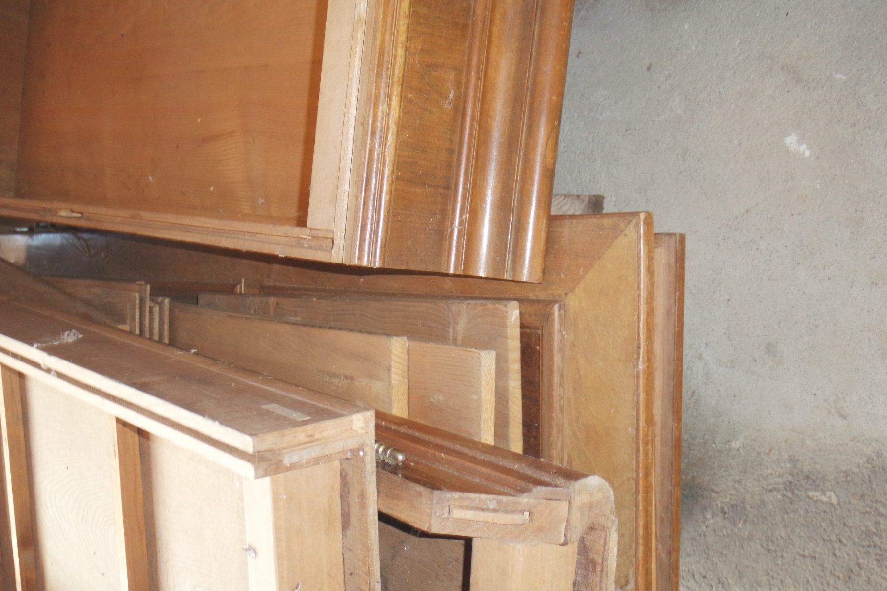 Armadi: armoire Vaudoise – Usato da Avenches venduto da Brocadou 7