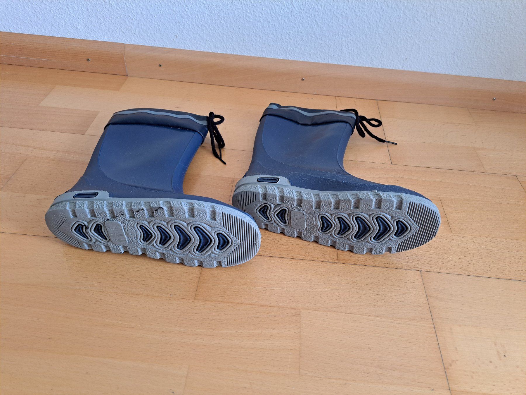 Schuhe für Jungen: Regenstiefel Gr. 36 – Gebraucht aus Reinach BL von osita1 2