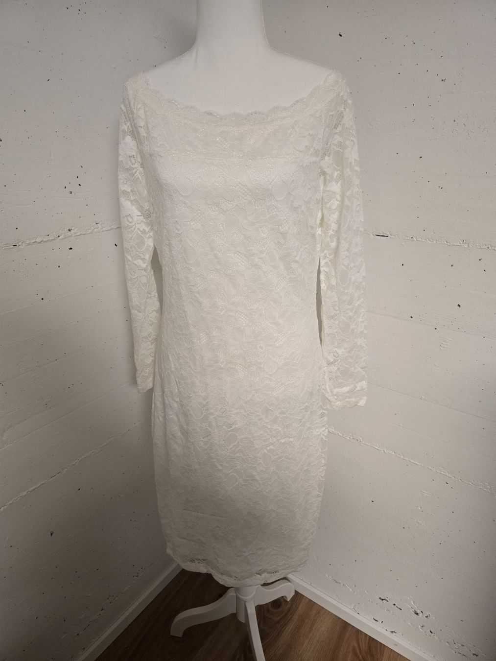 Vestiti: Spitzenkleid von ICHI – Nuovo (secondo la descrizione) da Arch venduto da Alessia
