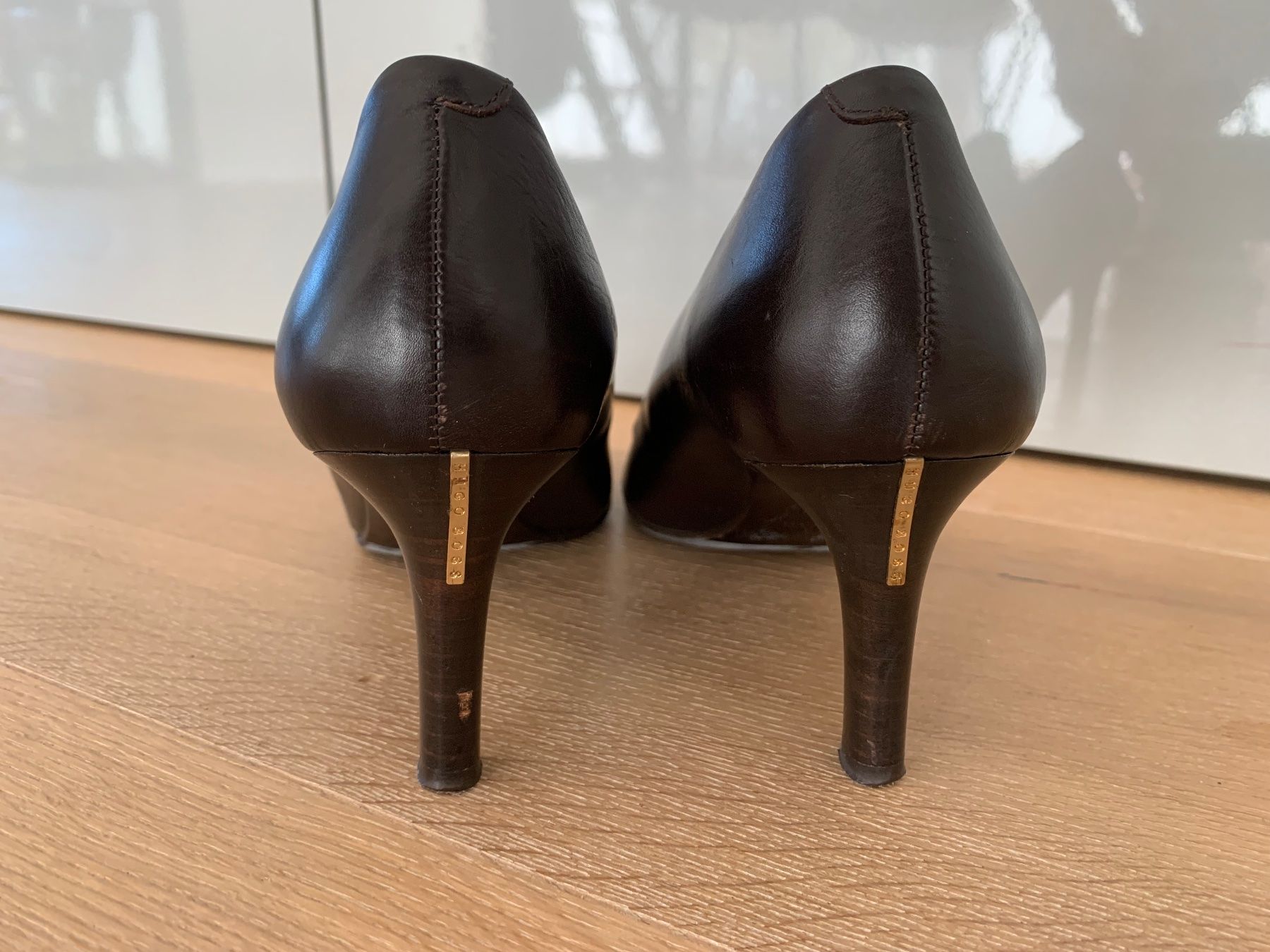 Hugo Boss Scarpe da donna: Hugo Boss Pumps – Usato da Lachen SZ venduto da Swanche77