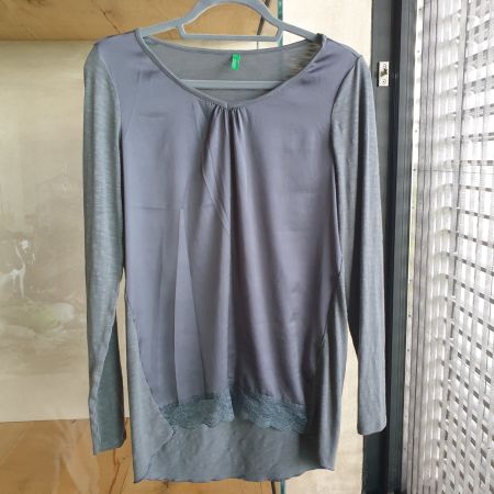 🐸 BENETTON VISKOSE BLUSE / TOP MIT SPITZE S WIE NEU