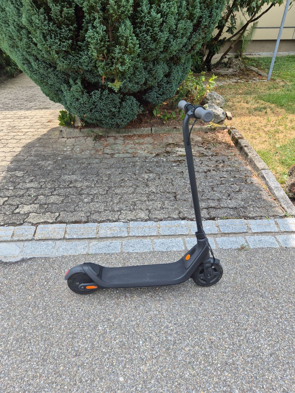 Scooters: E Scooter Segway Ninebot – Gebraucht aus Bäretswil von isa_gk9g