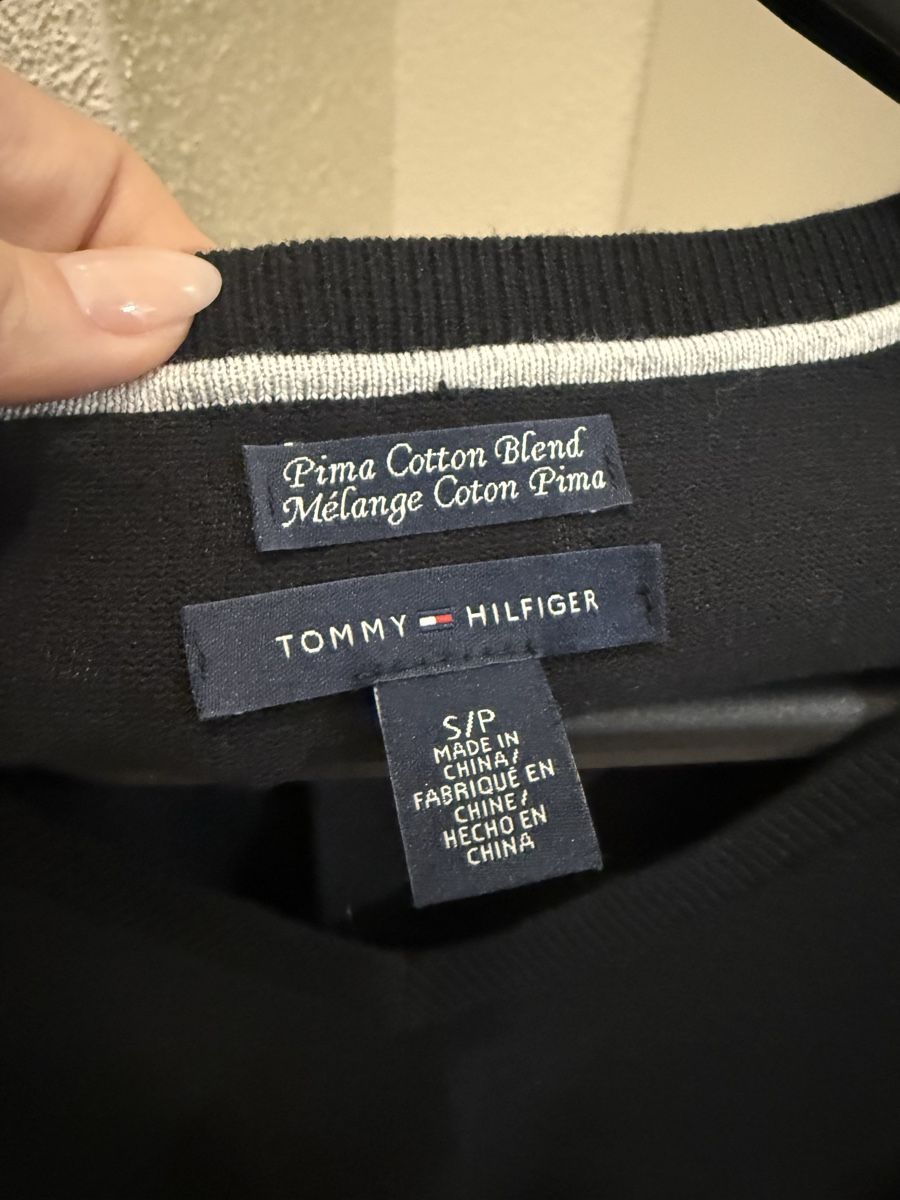 Tommy Hilfiger Pullover & Sweatshirts: Tommy Hilfiger Pullover Gr S / 34 schwarz – Gebraucht aus Zürich von ChickenNuget 1
