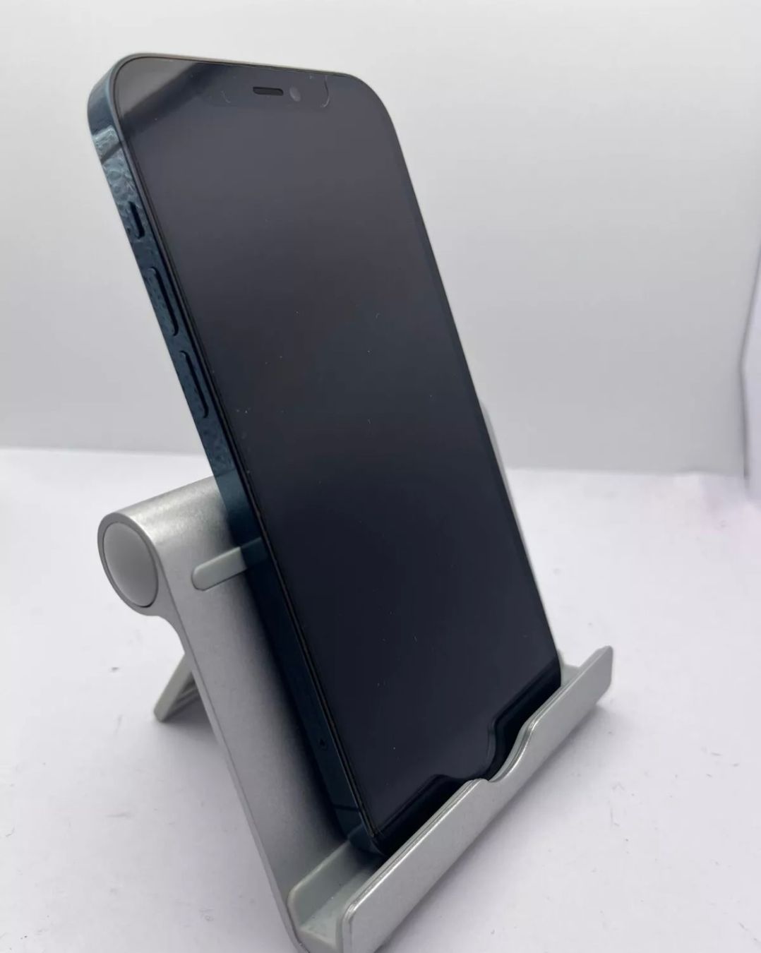 Apple Telefoni cellulari / Smartphones: Iphone 12 Pro (128GB) Akku 99% – Usato da Luzern venduto da Waince786 3