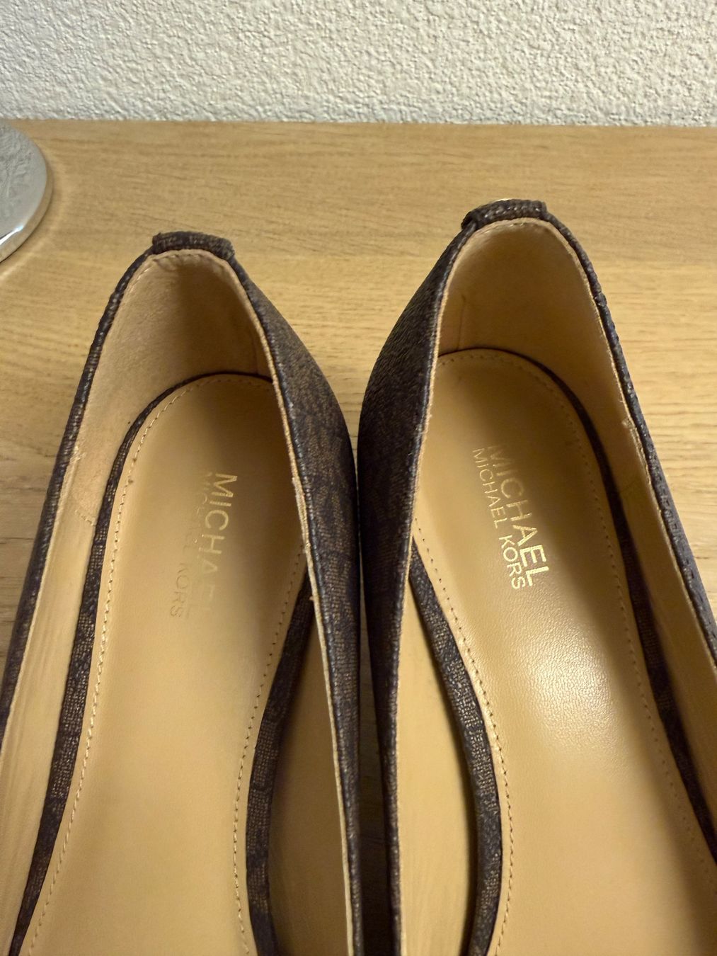 Michael Kors Damenschuhe: Michael Kors Schuhe Gr.40 – Gebraucht aus Visperterminen von ele_8n98 1