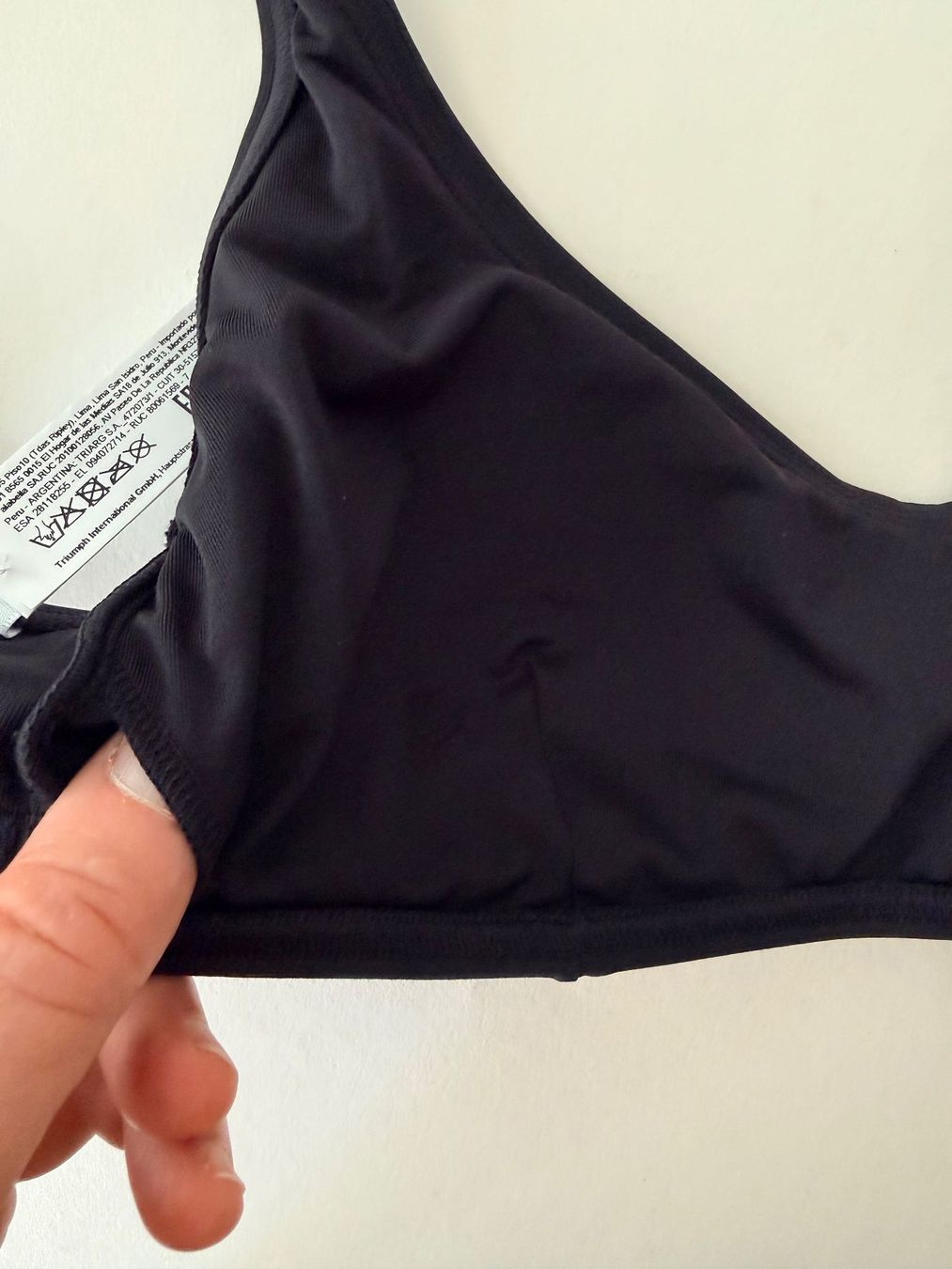 Triumph Maillots de bain & Bikinis: TRIUMPH, Bikini-Top FLEX SMART SUMMER, Grösse 1, Schwarz – Neuf avec emballage d'origine à Rudolfstetten par gst_g7xl 5