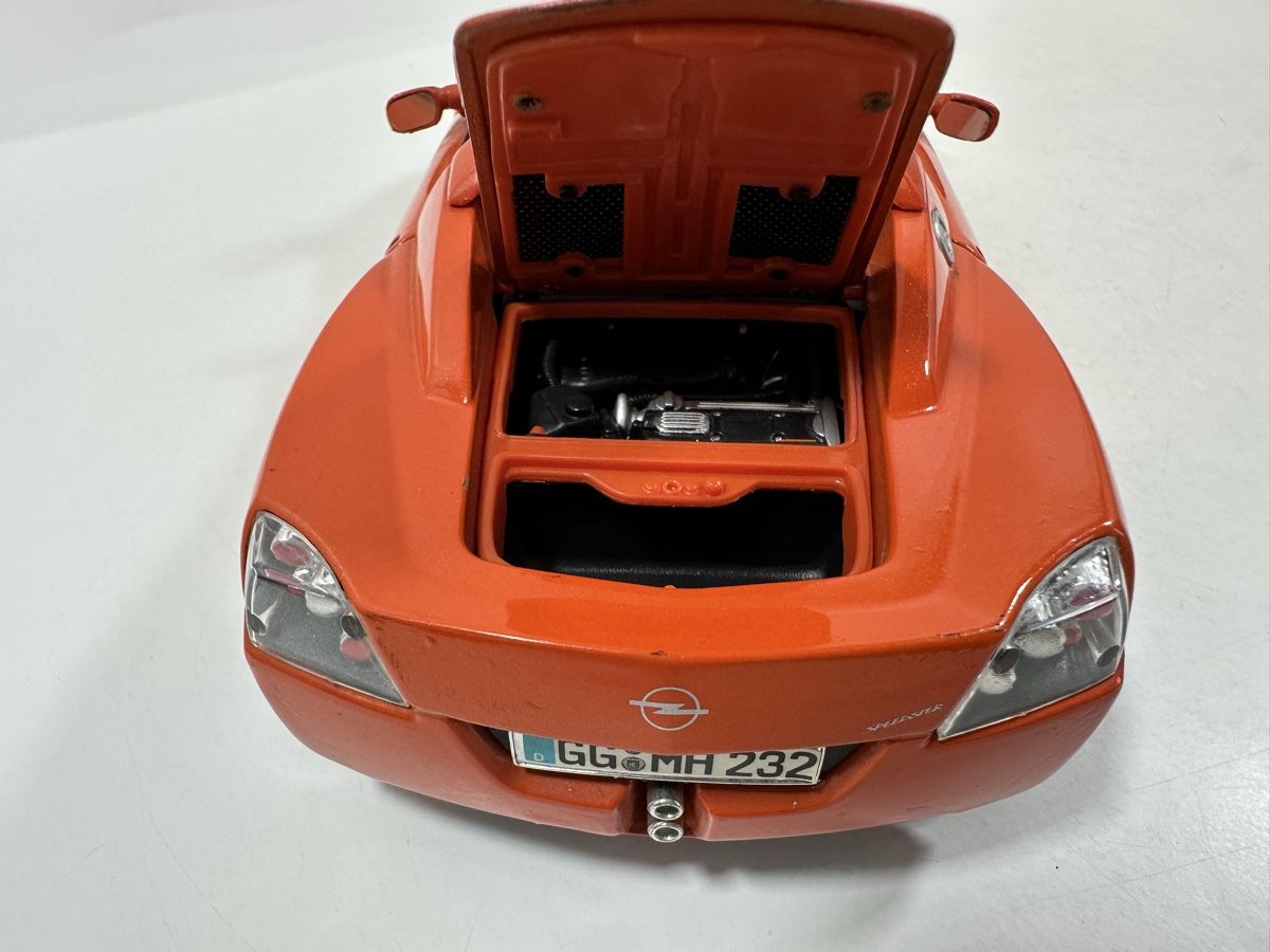 Maisto Modellautos: Opel Speedster 1:18, orange, MAISTO – Gebraucht aus Zofingen von rf9_x2xt 4