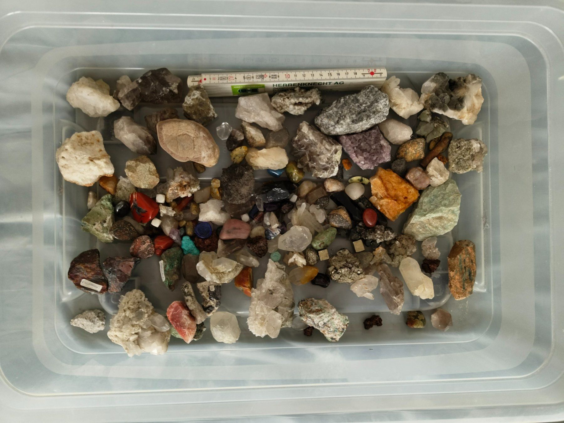 Minerali & Pietre curative: Kristallsammlung / Diverse Kristalle – Usato da Schwyz venduto da Balmer92