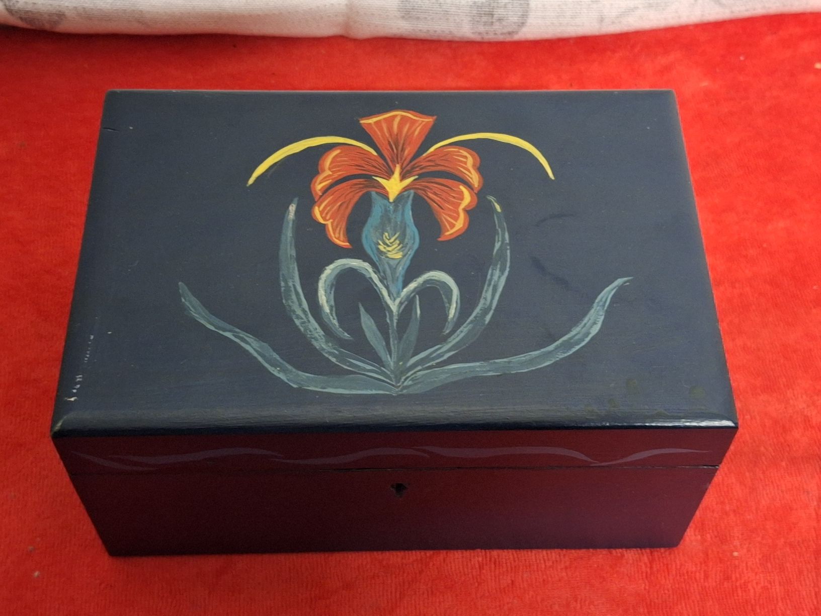 Altro in Decorazioni & Accessori: holzkästchen blau mit roter Blume bemalt – Usato da Winterthur venduto da juszku 6