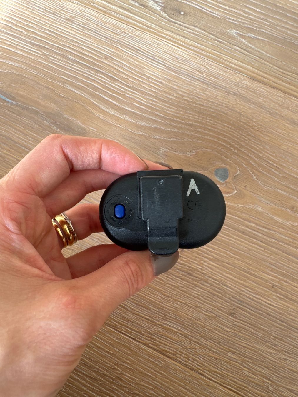 Tische: Smart bicycle rear light red acceptable condition – Gebraucht aus Farnern von allthingspreloved 2
