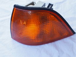 Petit feu annexe avant gauche BMW E 36 cabrio