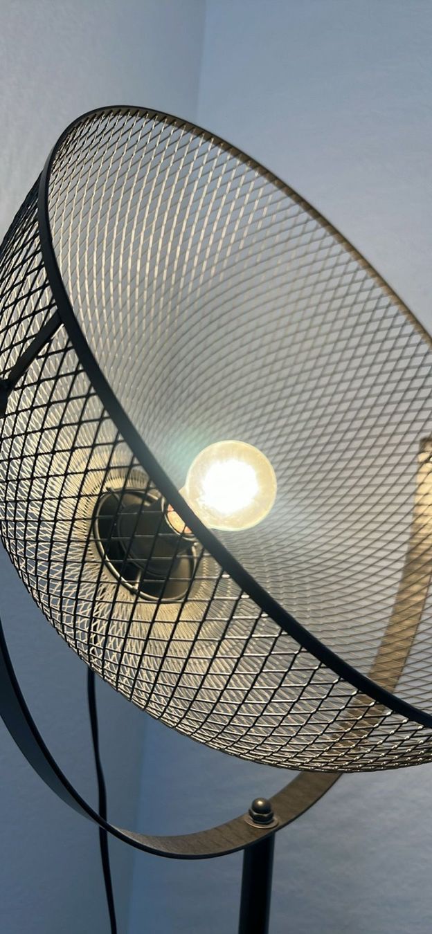 Lampen: Wohnzimmer Lampe – Gebraucht aus Bern von Kampfus 3