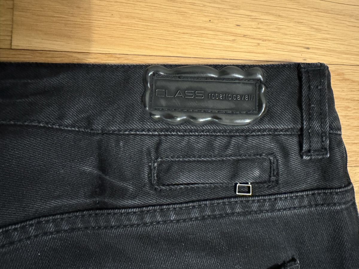 Roberto Cavalli Jeans: Roberto Cavalli jeans – Usato da Zug venduto da pav_q5f7