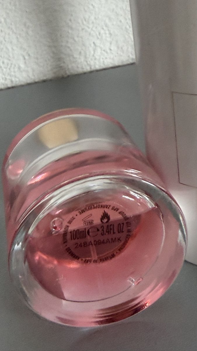 Zarkoperfume Parfums & Eau de Toilette: ZARKOPERFUME Pink Molecule 090-09 Eau de Parfum 100ml – D'occasion à Sursee par nst_czk2 2