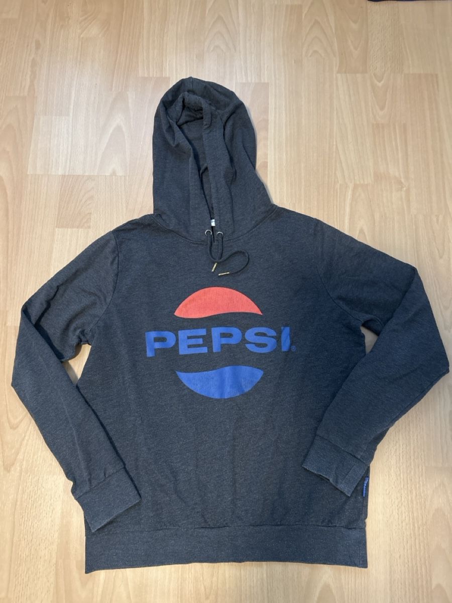 Pullover & Sweatshirts: Kapuzen-Pullover Gr.40 – Gebraucht aus Kreuzlingen von jamie45