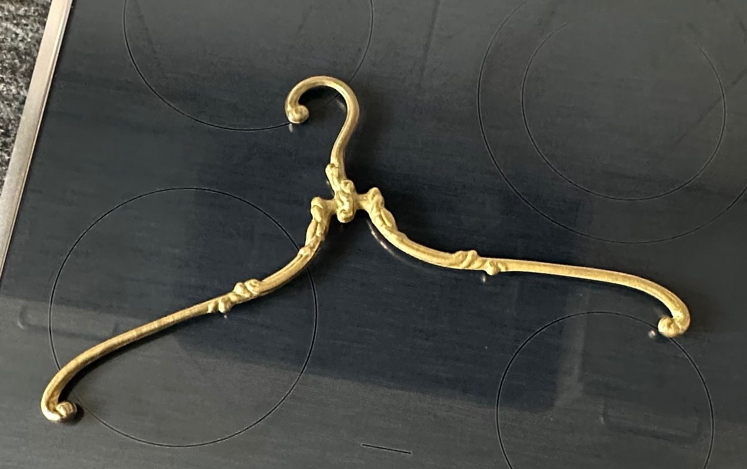 Appendiabiti: Kleiderbügel vintage Messing massiv – Usato da Zürich venduto da brazerola 2