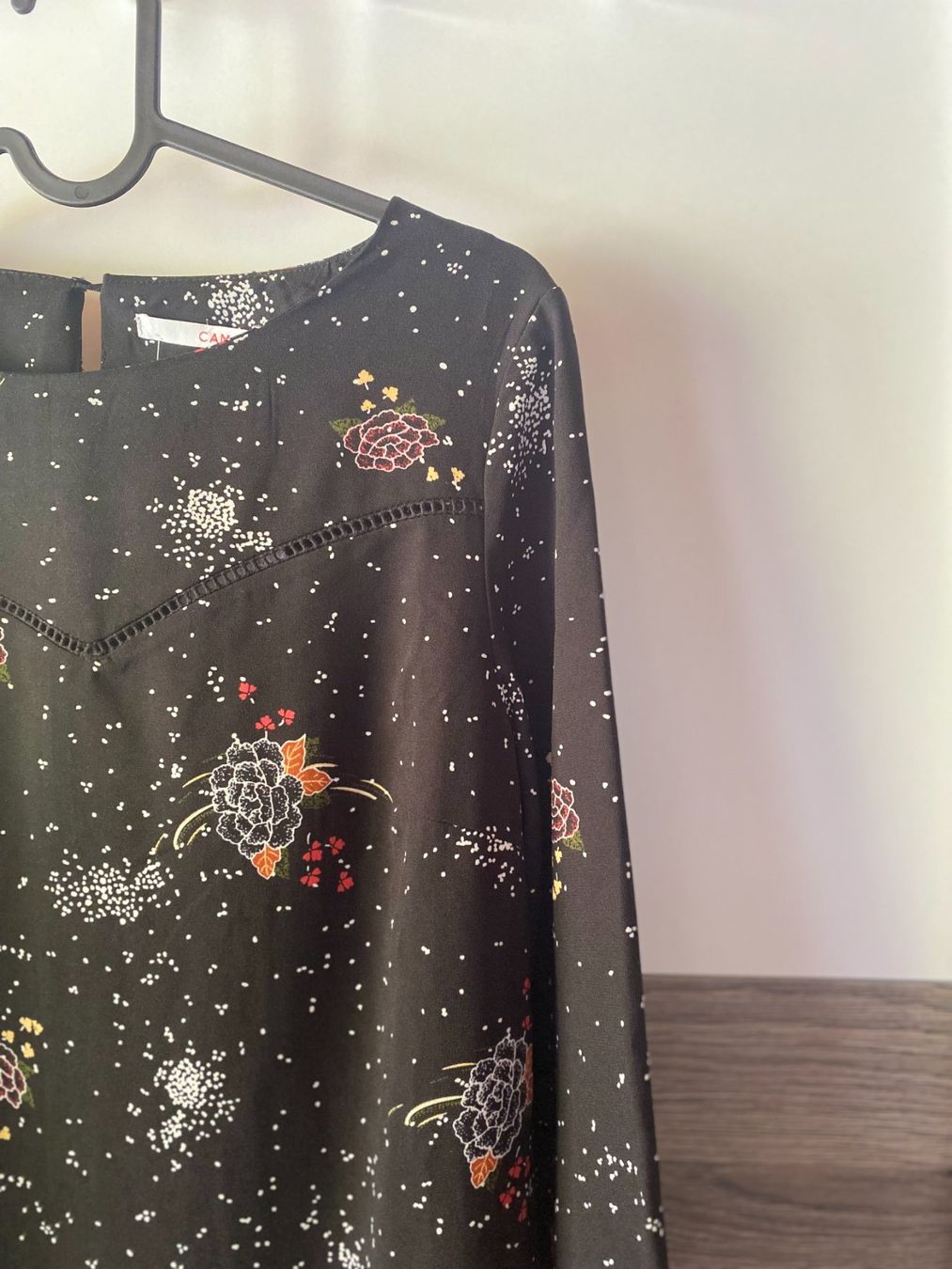 Kleider: Robe noire à fleurs - Camaïeu – Neu und originalverpackt aus Rochefort von Audrey.Maire 1