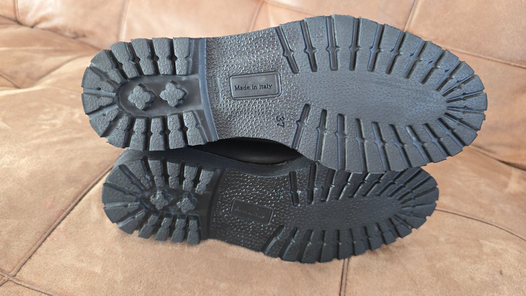 Benci Brothers Scarpe da donna: Benci Brothers Stiefelette schwarz EU 37 – Nuovo (secondo la descrizione) da Wallisellen venduto da theblacksheep 5